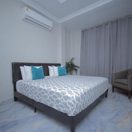 Adonai Luxe Apartment Tema Luaran gambar