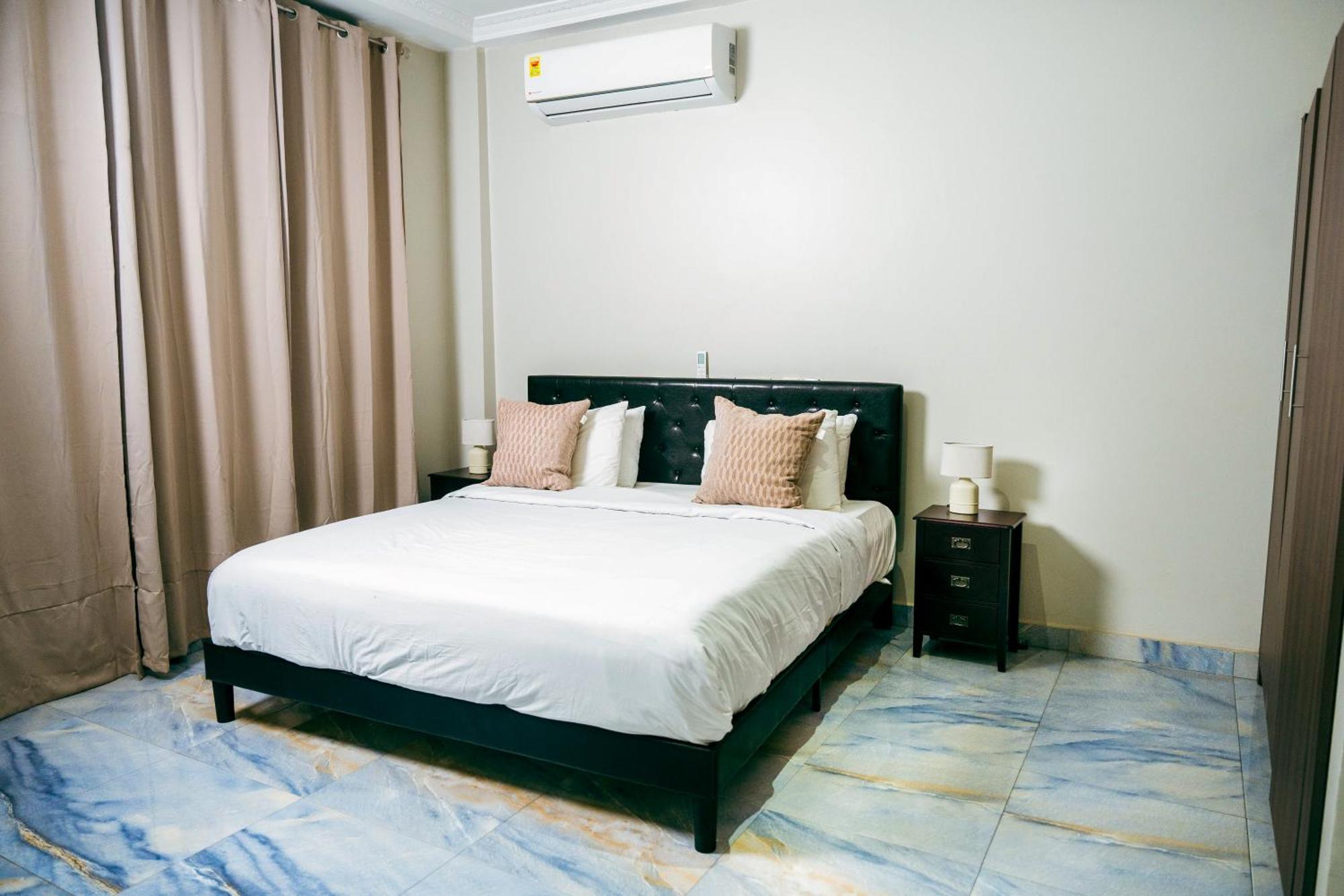 Adonai Luxe Apartment Tema Luaran gambar