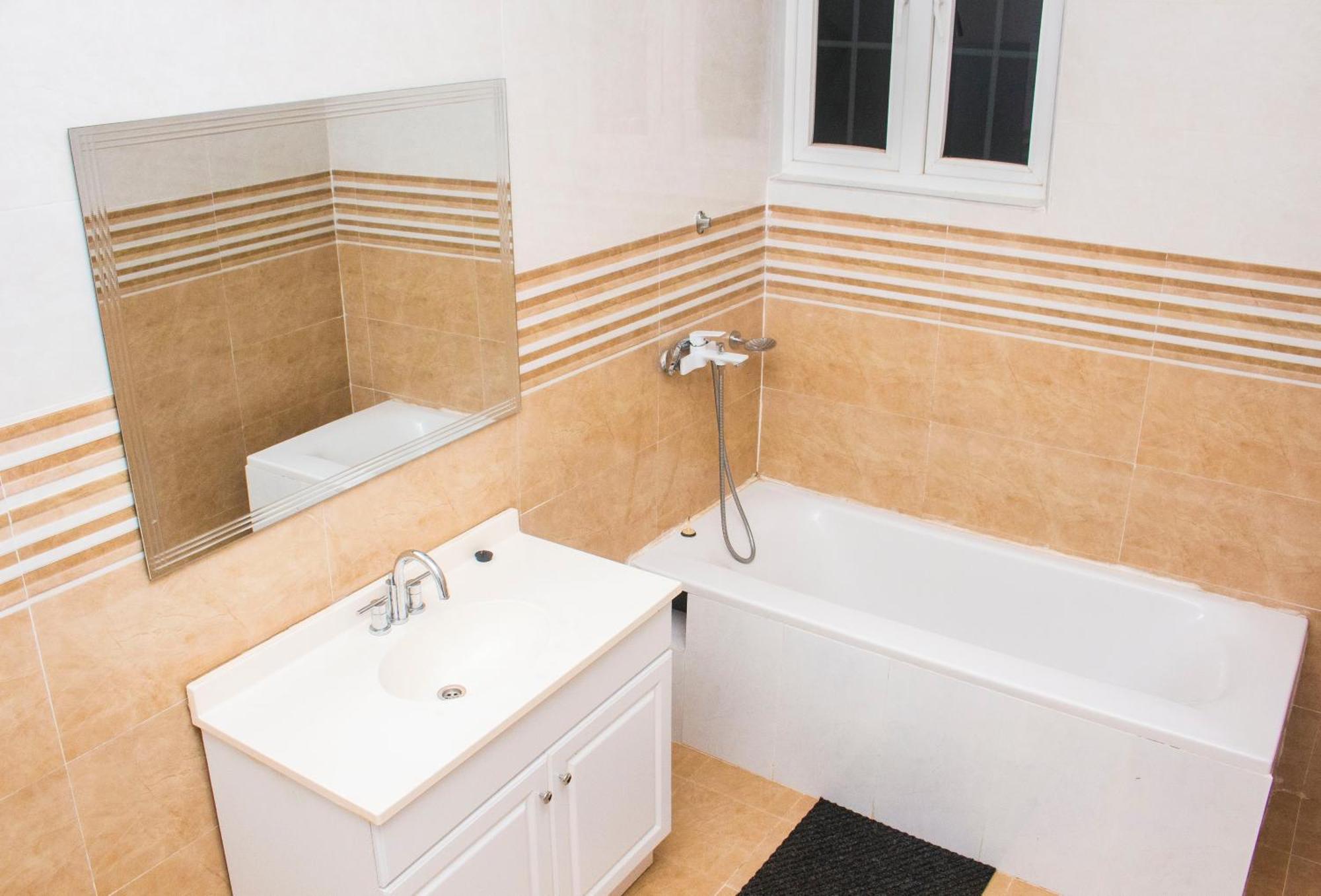 Adonai Luxe Apartment Tema Luaran gambar