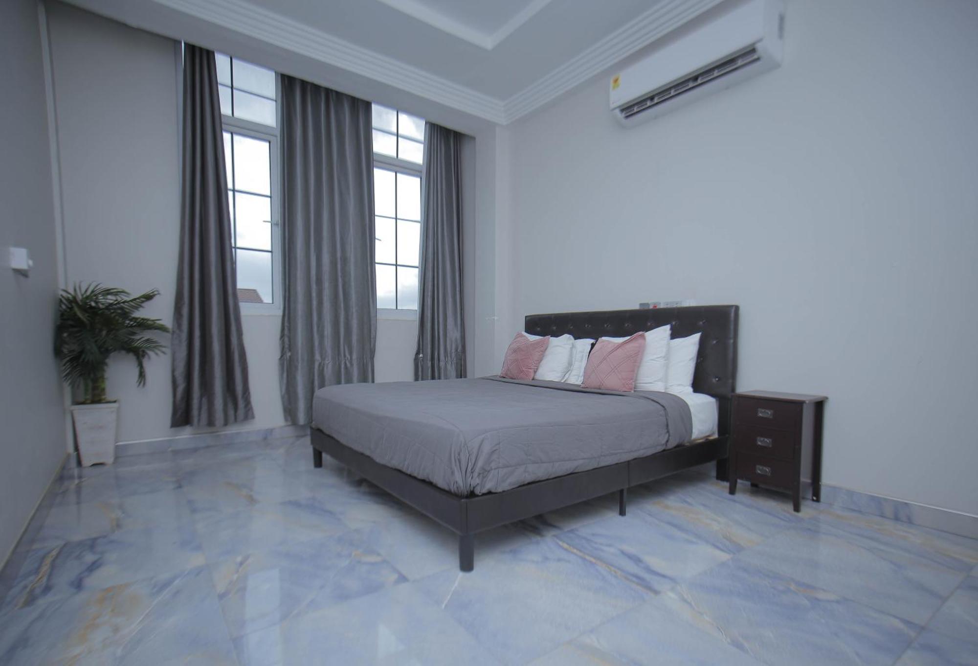 Adonai Luxe Apartment Tema Luaran gambar